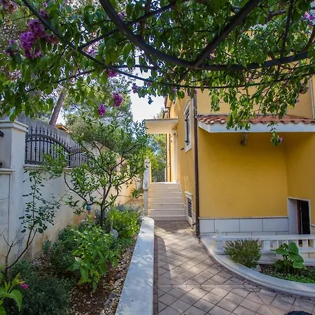 Apartments Anika * Trogir